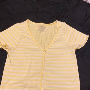 I am a selling a yellow and white striped top